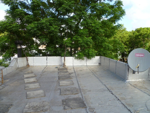 Imagen 14 de 14 de Oportunidad Para Vivir O Inversión, Casa De Altos Con Local Comercial Alquilado, Impecable Azotea Ideal Parrillero Y/o Barbacoa