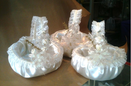Imagen 4 de 4 de Canasta Decorada Boda Xv Años Yadira Hadas