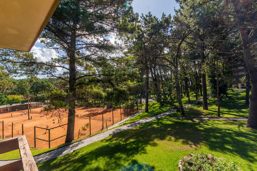 Venta Apartamento 2 Dormitorios 2 Baños Punta Del Este