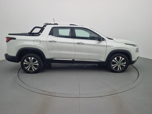 Fiat Toro 2.0 16V TURBO DIESEL VOLCANO 4WD AT9