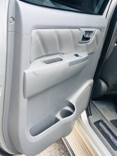 Imagem 6 de 15 de Hilux 2010 Srv Automática