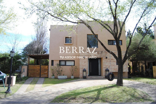 Casa Venta Santa Maria De Los Olivos - Pilar