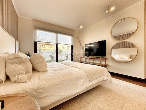 Casa En Venta De 3 Dorm. En Colina