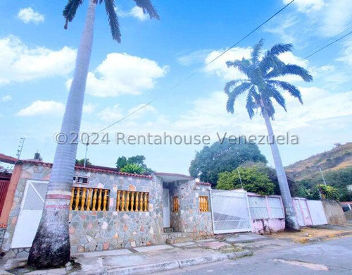 Casa En Venta En La Candelaria El Limon Maracay Rah 24-19301 Meglisf