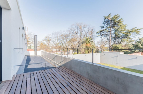 Imagen 9 de 30 de Venta · Casa A Estrenar De Categoría En Moreno · Pileta · Patio · Balcón · Financia · Permuta