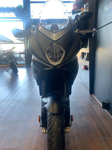 Imagen 13 de 25 de Mv Agusta Turismo Veloce Lusso Scs- No Bmw, Ktm, No Ducati.