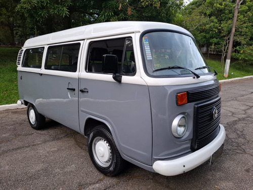 Volkswagen Kombi 1.4 Standard Total Flex 3p