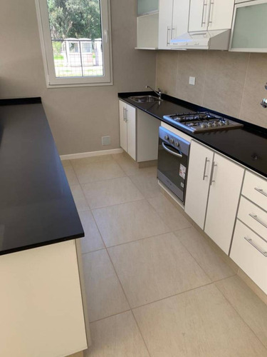 Departamento En Venta Ubicado En Villa Los Remeros (rincón De Milberg), Zona Norte