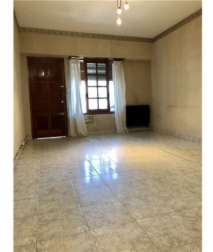 Ph 3 Ambientes En Venta Deheza Al 400 Pb Con Patio