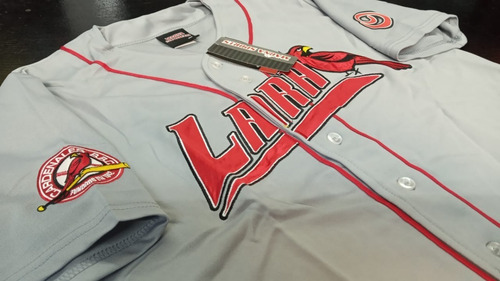 Imagen 4 de 6 de Camiseta Baseball Cardenales Lara Gris Talle M