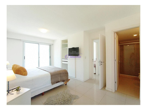 Imagen 10 de 18 de Apartamento Alquiler Temporario De 2 Dormitorios , Aidy Grill , Punta Del Este.