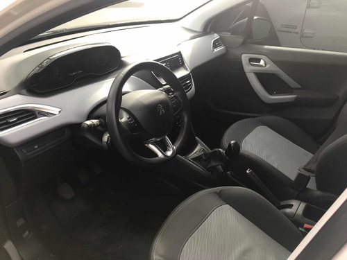 Peugeot 208 1.5 Allure 2015