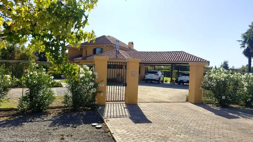 Imagen 1 de 22 de Vende Casa 3800/263 Mt2+45mt2 Quincho,6 Hab/5 B Piscina