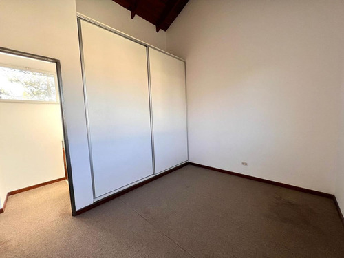 Imagen 13 de 27 de Casa 3 Dormitorios En Condominio Fisherton Cerca De Jockey Club De Rosario