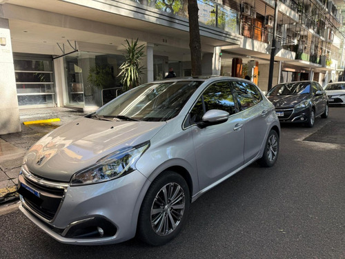 Peugeot 208 1.6 Feline Tiptronic