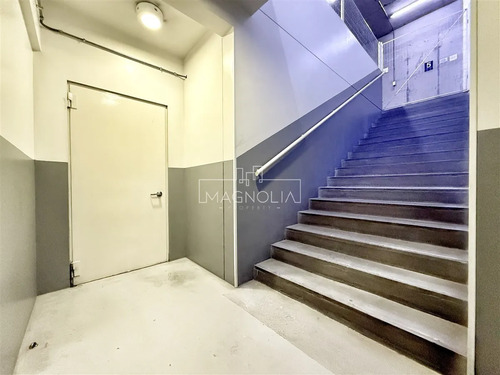 Arriendo De 9 Oficinas En Aeropuerto Amb De Santiago.