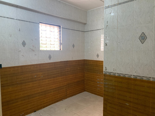Local Comercial En Alquiler En San Isidro