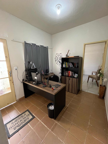 Lote Com Quatro Casas