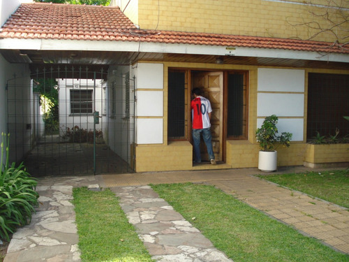 Imagen 1 de 13 de Venta Casa Con Excelente Ubicación