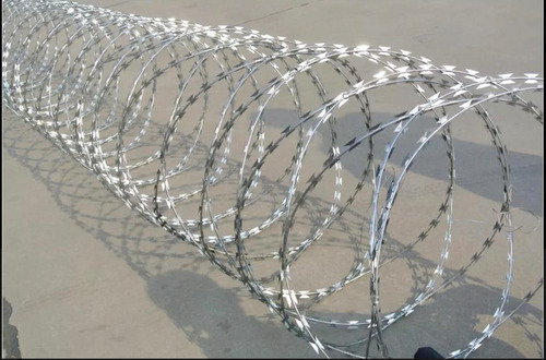 Imagen 3 de 8 de Concertina Doble Cruzada Galvanizada 30cm Hasta 8mt Lineales