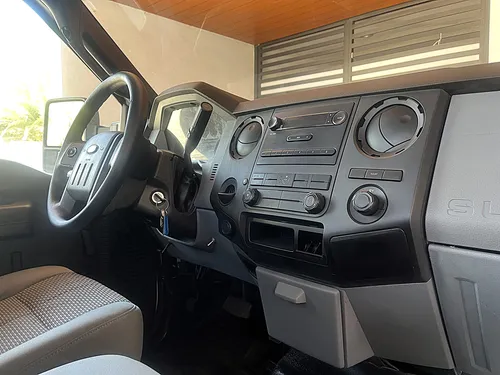 Ford F-550 Super Dutty 2012