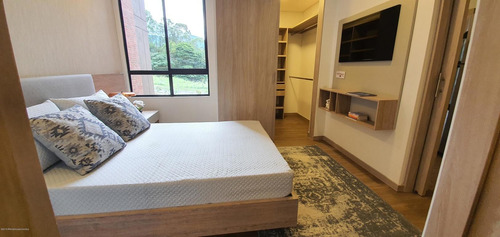 Apartamento En Loma Del Escobero Mls 21-668 Lq