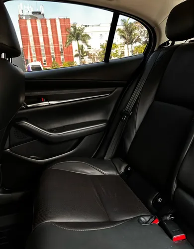 Mazda 3 2.5 Grand Touring Lx Carbon Edition At