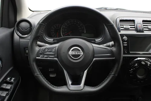 Nissan March 1.6 Exclusive Mt