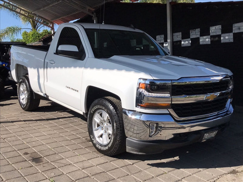 Imagen 3 de 9 de Chevrolet Cheyenne Lt
