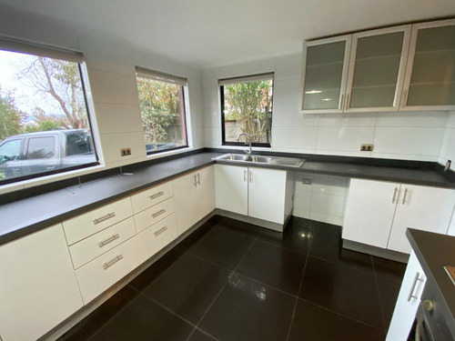 Espectacular Y Acogedora Casa En Arriendo