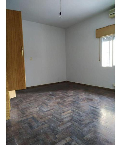 Oportunidad - Casa En Venta - Entre Rios 5200