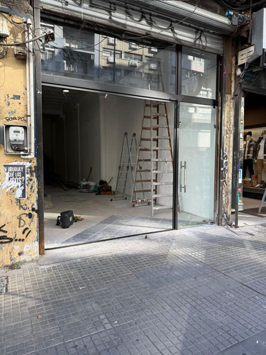 Alquiler Local Comercial 200 Mts 2 En 18 De Julio Cordón.
