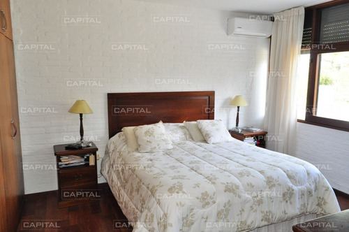 Espectacular Casa En Playa Mansa 3 Dormitorios A 150 Metros Del Mar-ref:28522