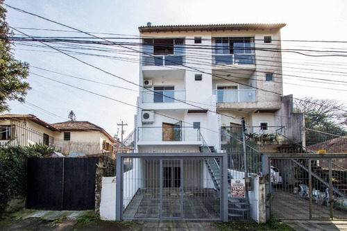 Casa Em Cavalhada Com 3 Dormitórios - Lu429078