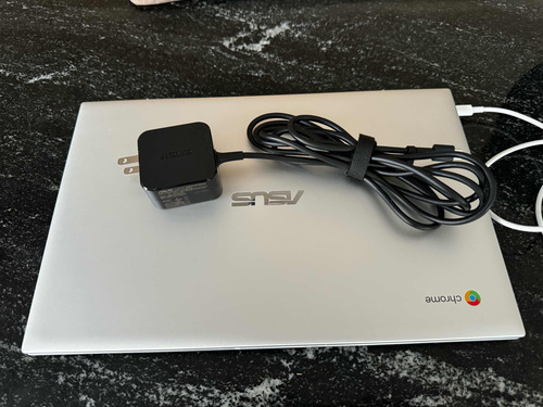 Chromebook Asus (Usado)