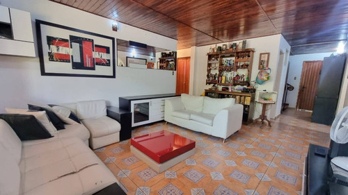Annic Coronado Vende Casa En Las Morochas En San Diego. Ref. 254355