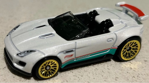 Hot Wheels 15 Jaguar F-type Project 7 Hw 1/64 Nuevo Y Sellad