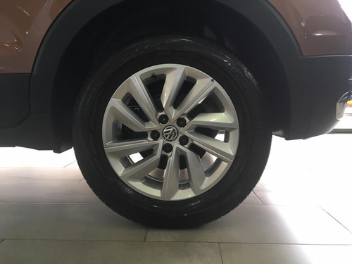 Volkswagen Tcros Confortline Automatica F