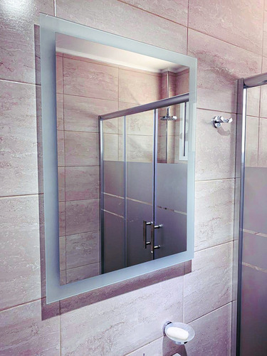 Imagen 2 de 4 de Espejo Led Rectangular De 90x1.30 Cm !!! Oferta