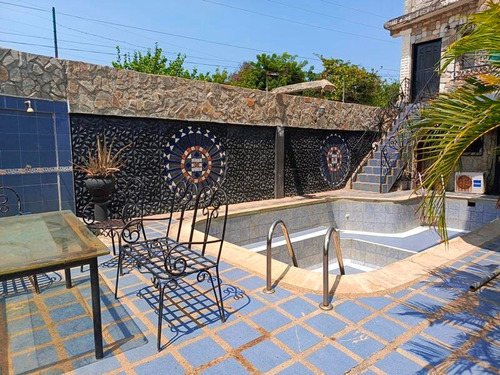Casa En Urb. Cumboto Norte Puerto Cabello Plc-1022