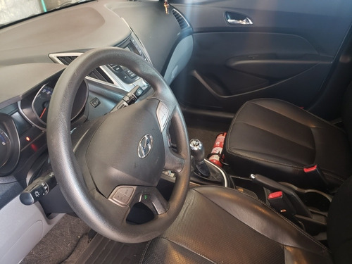 Hyundai Hb20s 2015 1.6 Comfort Plus Flex 4p