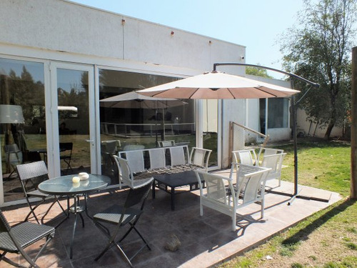 3 Casas, Ideal Pare Inversion O 3 Familias, Chicureo Centra