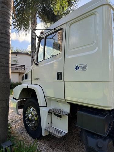 Camion Mercedes Benz Atron 1735 Chasis