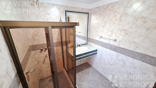 Casa Venta Moron Tres Dormitorios