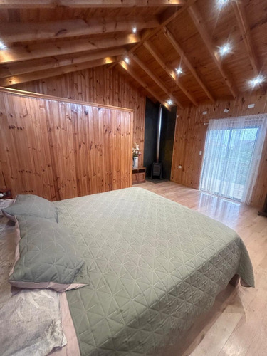 Se Vende Amplia Y Comoda Casa En Pichilemu Buena Ubicacion