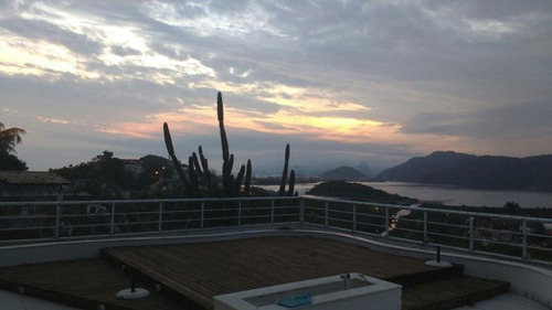 Casa Com 4 Dormitórios À Venda, 453 M² Por R$ 1.850.000,00 - Piratininga - Niterói/rj - Ca0395