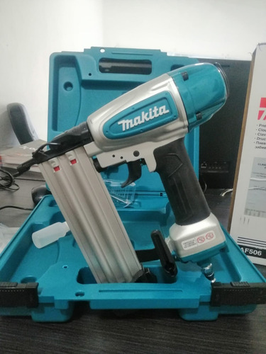 Clavadora Neumática Makita Af506 Por Savi