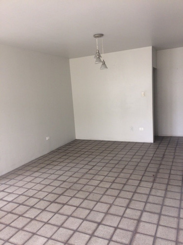 Imagem 2 de 20 de Melhor 05 Quartos, 04 Vagas, 300m2, Todo 1ºandar No Torreão Aceito Imóvel Ou Automóvel - Ap00012 - 67662202