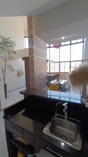 Vendo Solo Clientes Penthouse En Res. Estratosfera Jrico