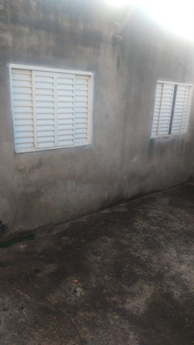 Casa Em Baependi , Com 02 Quartos , Sala Cozinha E Banheiro , Toda Murada . - 1034